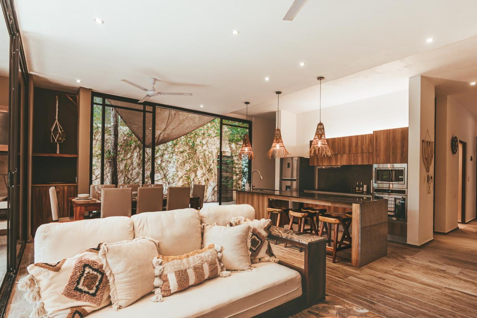 Dreams 4br Private Pool, Hot Tub, Patios Apartment *
